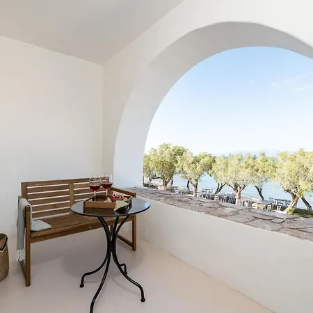 Eden Kythira Hotel *