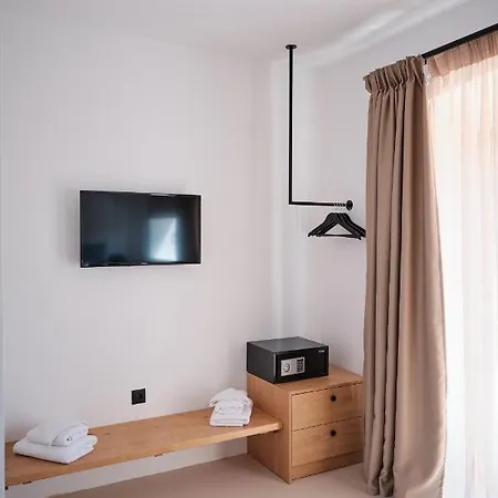 Eden Kythira Hotel *