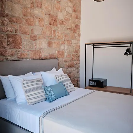 Eden Kythira Hotel *