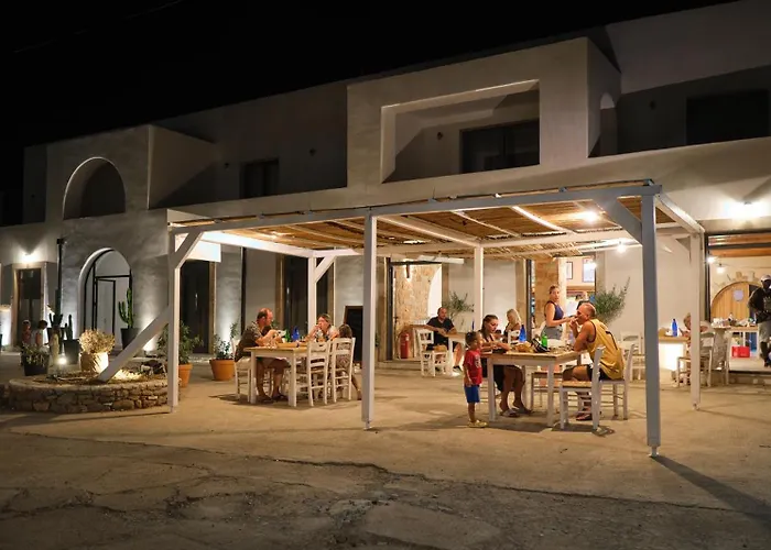Eden Kythira Hotel *