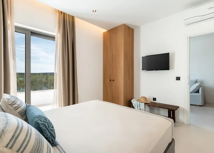 Eden Kythira