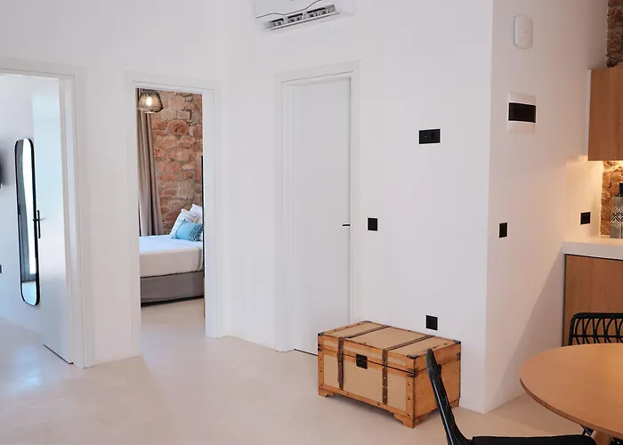 Eden Kythira Hotel *